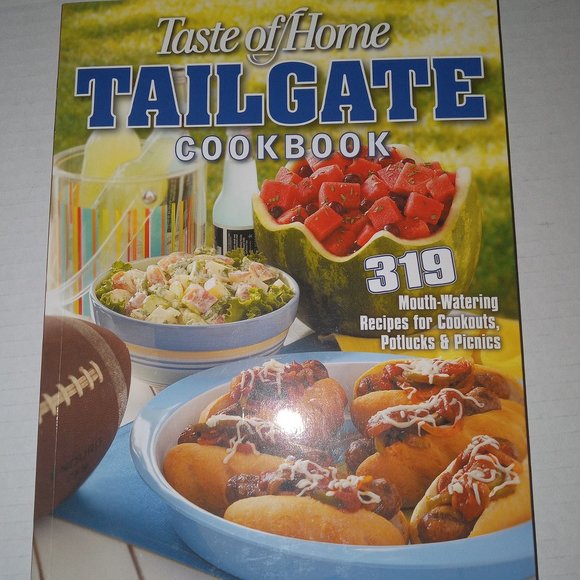 Taste of Home TAILGATE COOKBOOK - Picture 1 of 7